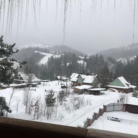 Котедж "Relax" Mîkulîciîn Exterior foto