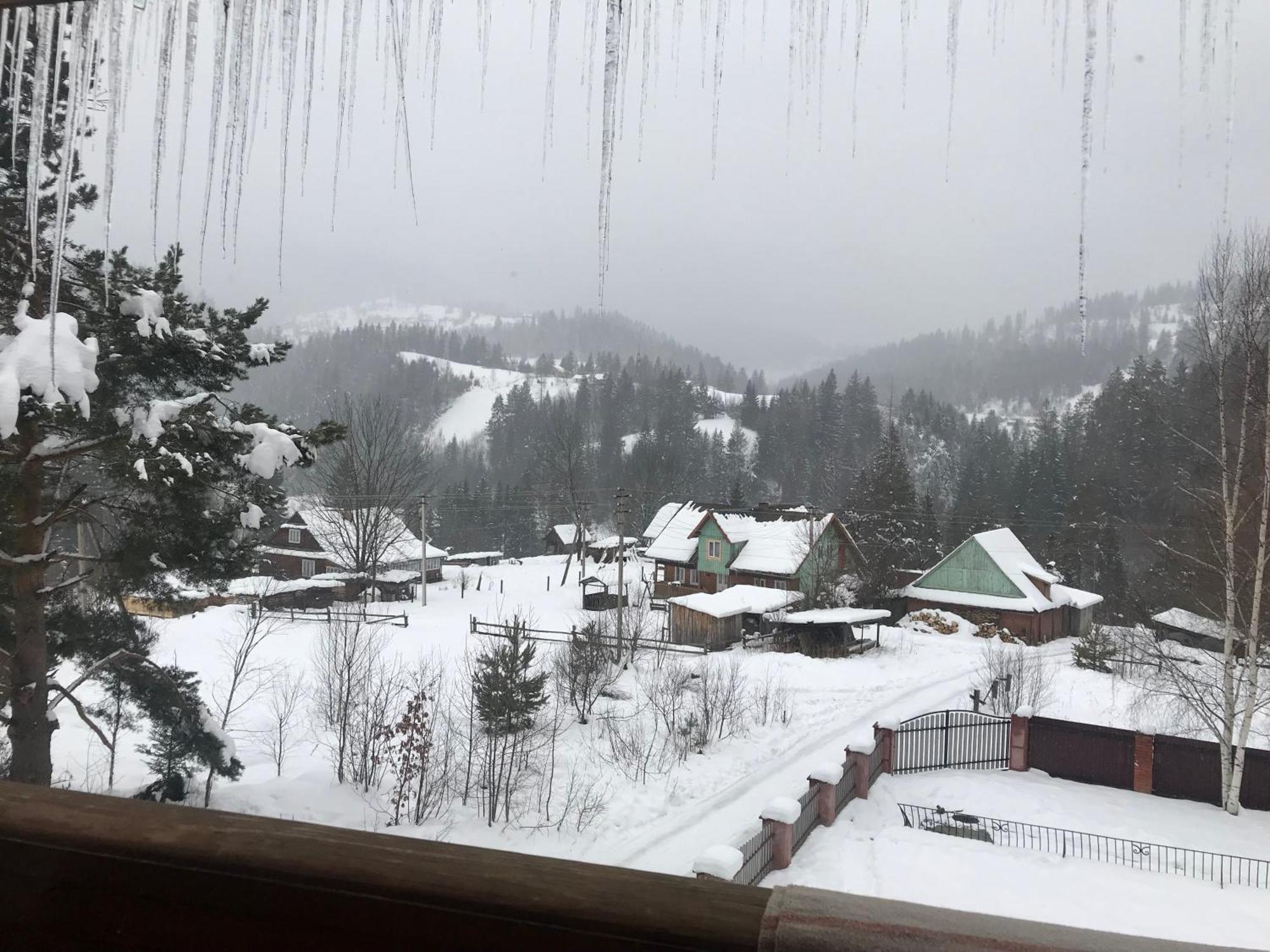 Котедж "Relax" Mîkulîciîn Exterior foto