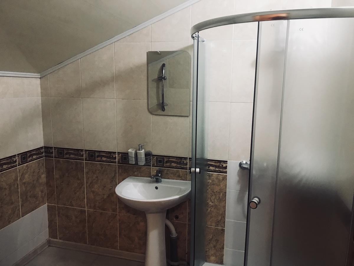 Котедж "Relax" Mîkulîciîn Exterior foto