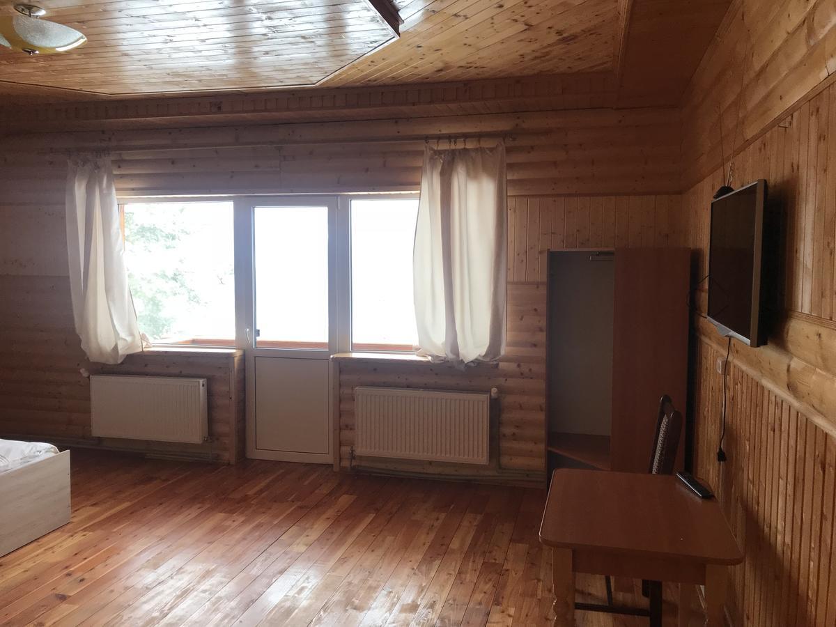 Котедж "Relax" Mîkulîciîn Exterior foto